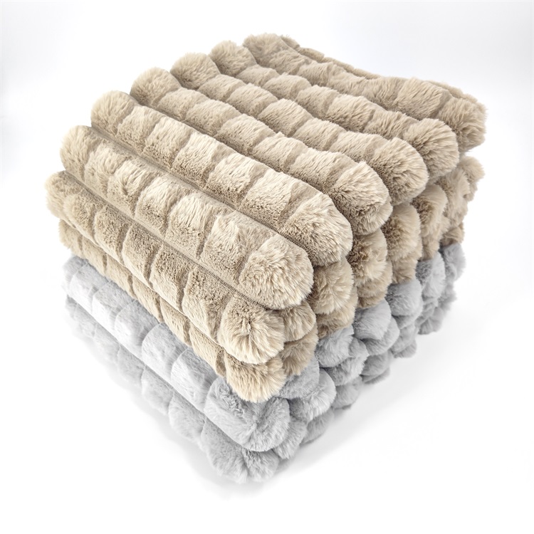 Special Cutting Big Ribbed Rabbit Fur Throw